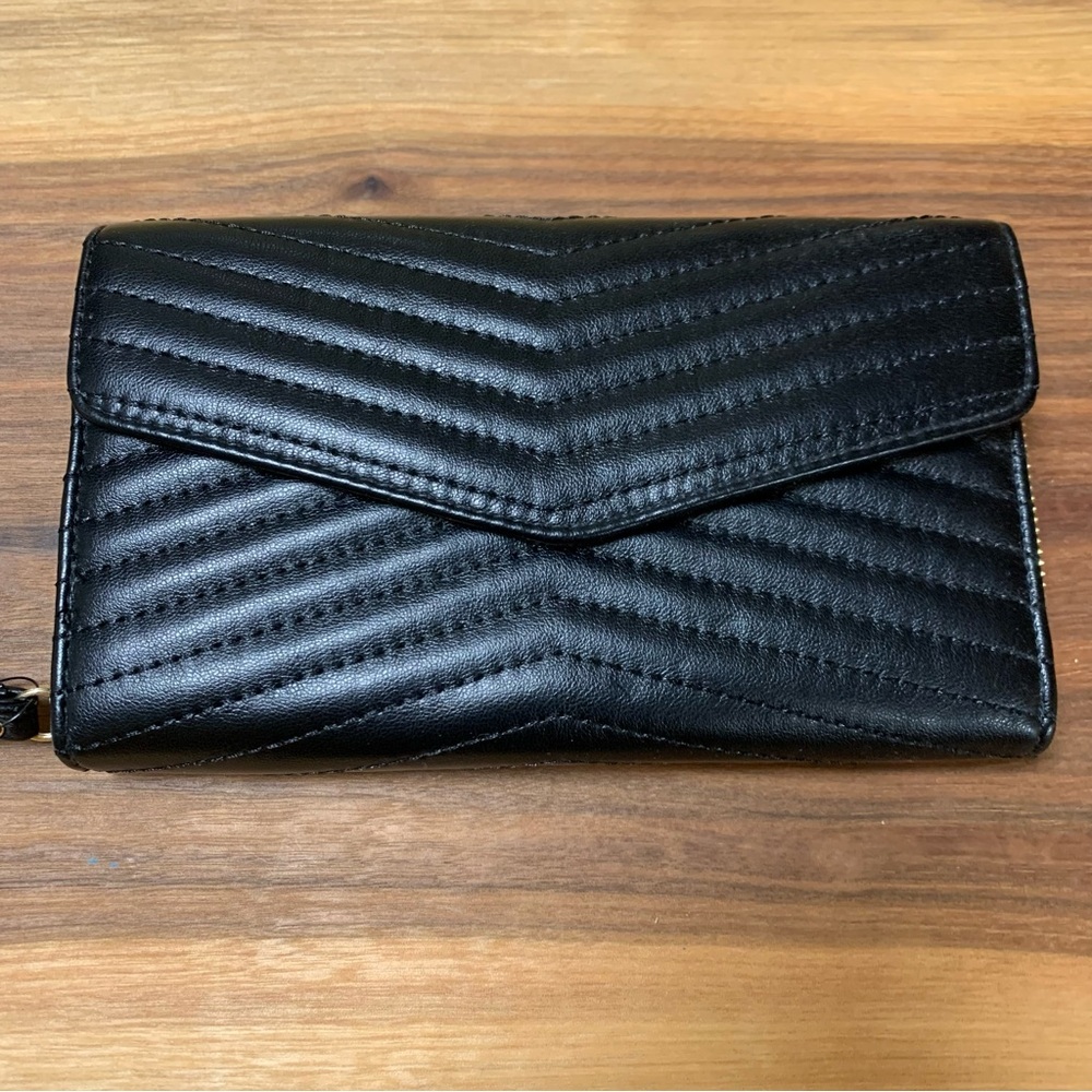 New Black Classic Ziparound Quilted Faux Leather Wristlet Gold Tone Hardware